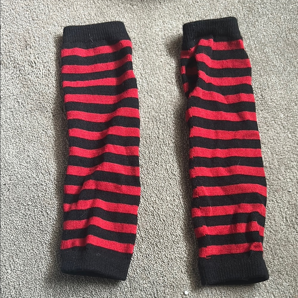 Striped Red and Black Fingerless Gloves